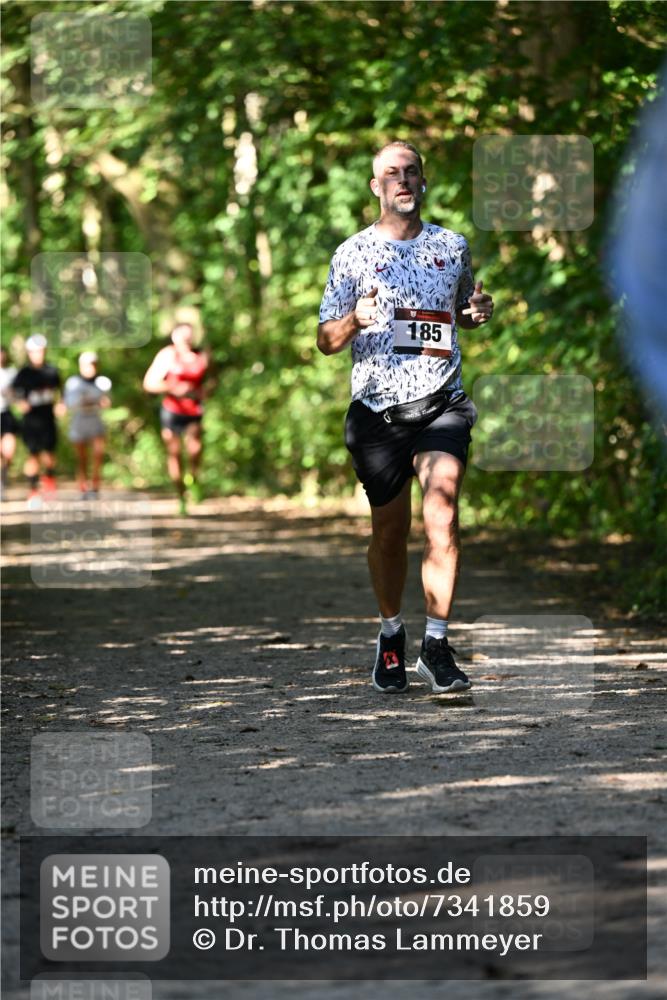 06.10.2024 - Bramfelder Halbmarathon 2024 Dr. Thomas Lammeyer http://msf.ph/oto/7341859 06.10.2024 10:51:23 Laufen 185 meine-sportfotos.de