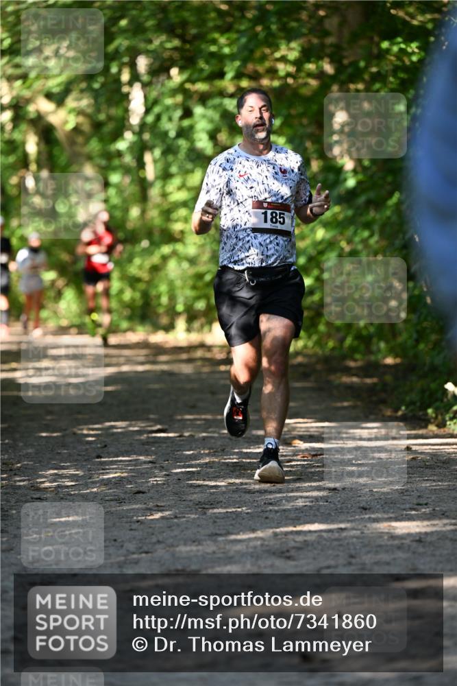 06.10.2024 - Bramfelder Halbmarathon 2024 Dr. Thomas Lammeyer http://msf.ph/oto/7341860 06.10.2024 10:51:24 Laufen 185 meine-sportfotos.de