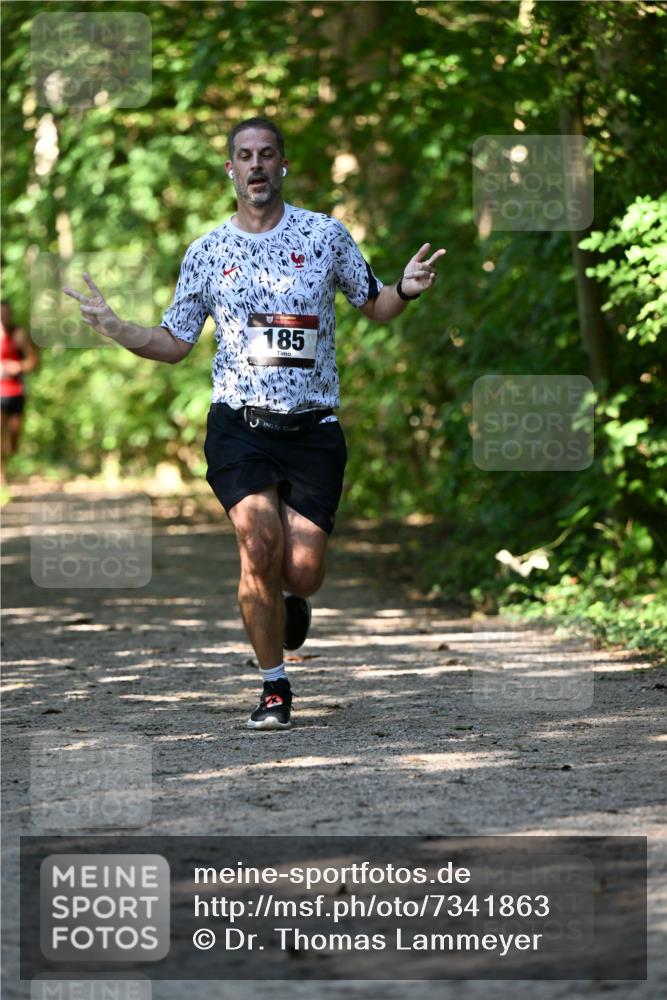 06.10.2024 - Bramfelder Halbmarathon 2024 Dr. Thomas Lammeyer http://msf.ph/oto/7341863 06.10.2024 10:51:24 Laufen 185 meine-sportfotos.de