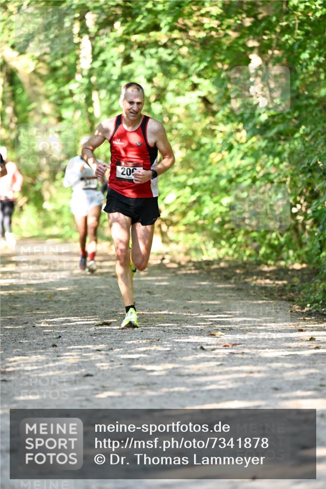 06.10.2024 - Bramfelder Halbmarathon 2024 Dr. Thomas Lammeyer http://msf.ph/oto/7341878 06.10.2024 10:51:30 Laufen 200 meine-sportfotos.de