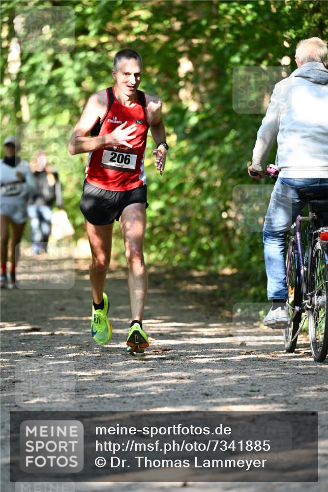 06.10.2024 - Bramfelder Halbmarathon 2024 Dr. Thomas Lammeyer http://msf.ph/oto/7341885 06.10.2024 10:51:31 Laufen 206 meine-sportfotos.de