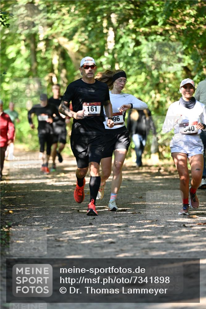 06.10.2024 - Bramfelder Halbmarathon 2024 Dr. Thomas Lammeyer http://msf.ph/oto/7341898 06.10.2024 10:51:33 Laufen 161, 96, 540 meine-sportfotos.de