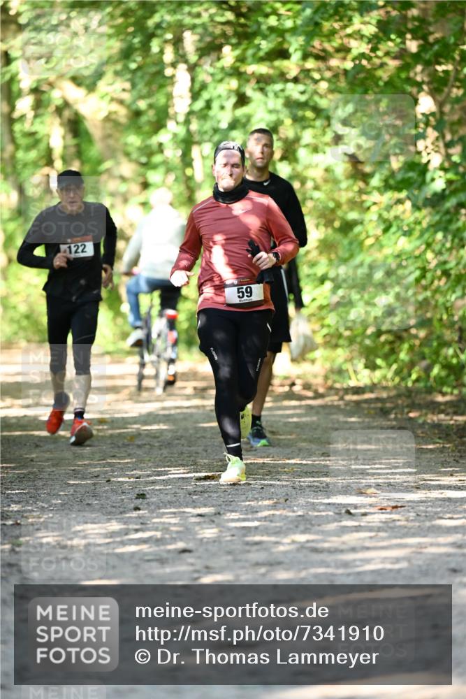 06.10.2024 - Bramfelder Halbmarathon 2024 Dr. Thomas Lammeyer http://msf.ph/oto/7341910 06.10.2024 10:51:38 Laufen 122, 59 meine-sportfotos.de