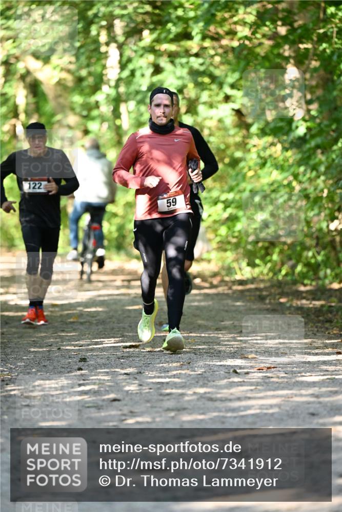 06.10.2024 - Bramfelder Halbmarathon 2024 Dr. Thomas Lammeyer http://msf.ph/oto/7341912 06.10.2024 10:51:38 Laufen 122, 59 meine-sportfotos.de