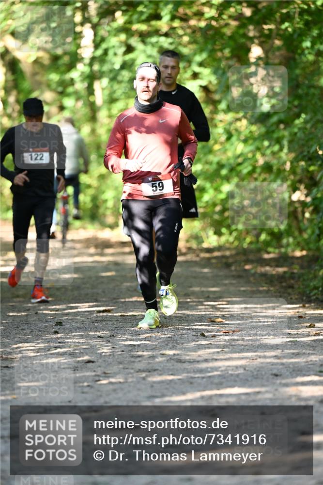 06.10.2024 - Bramfelder Halbmarathon 2024 Dr. Thomas Lammeyer http://msf.ph/oto/7341916 06.10.2024 10:51:38 Laufen 122, 59 meine-sportfotos.de