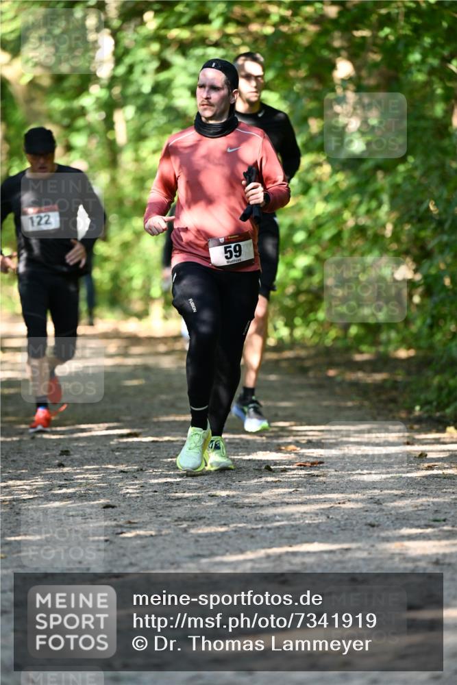 06.10.2024 - Bramfelder Halbmarathon 2024 Dr. Thomas Lammeyer http://msf.ph/oto/7341919 06.10.2024 10:51:39 Laufen 122, 59 meine-sportfotos.de