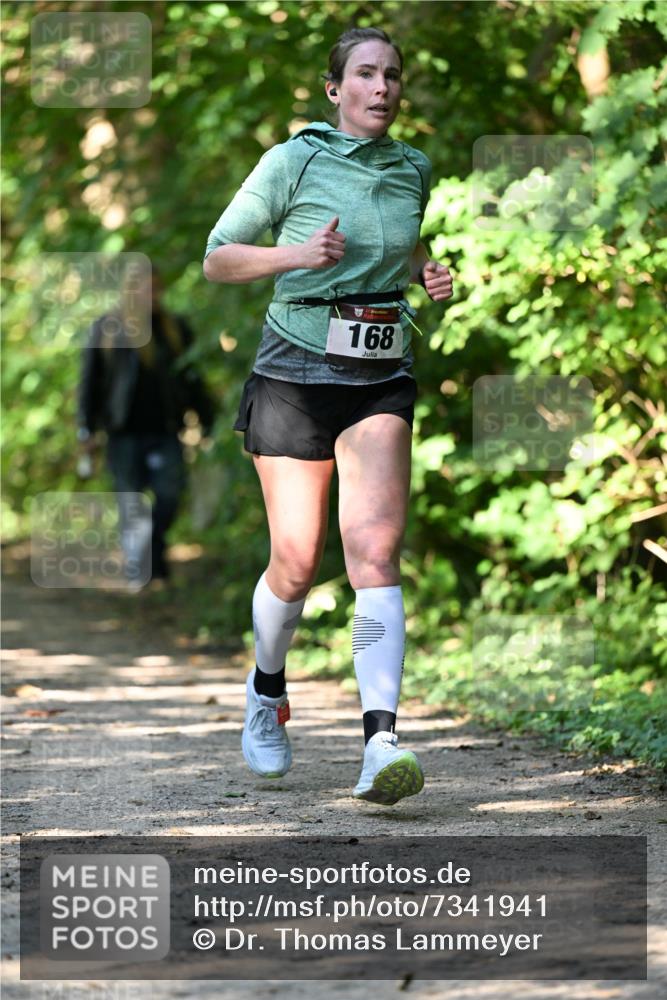 06.10.2024 - Bramfelder Halbmarathon 2024 Dr. Thomas Lammeyer http://msf.ph/oto/7341941 06.10.2024 10:51:49 Laufen 168 meine-sportfotos.de