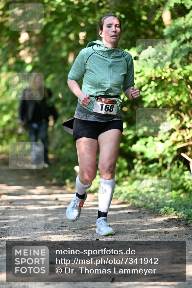 06.10.2024 - Bramfelder Halbmarathon 2024 Dr. Thomas Lammeyer http://msf.ph/oto/7341942 06.10.2024 10:51:50 Laufen 168 meine-sportfotos.de
