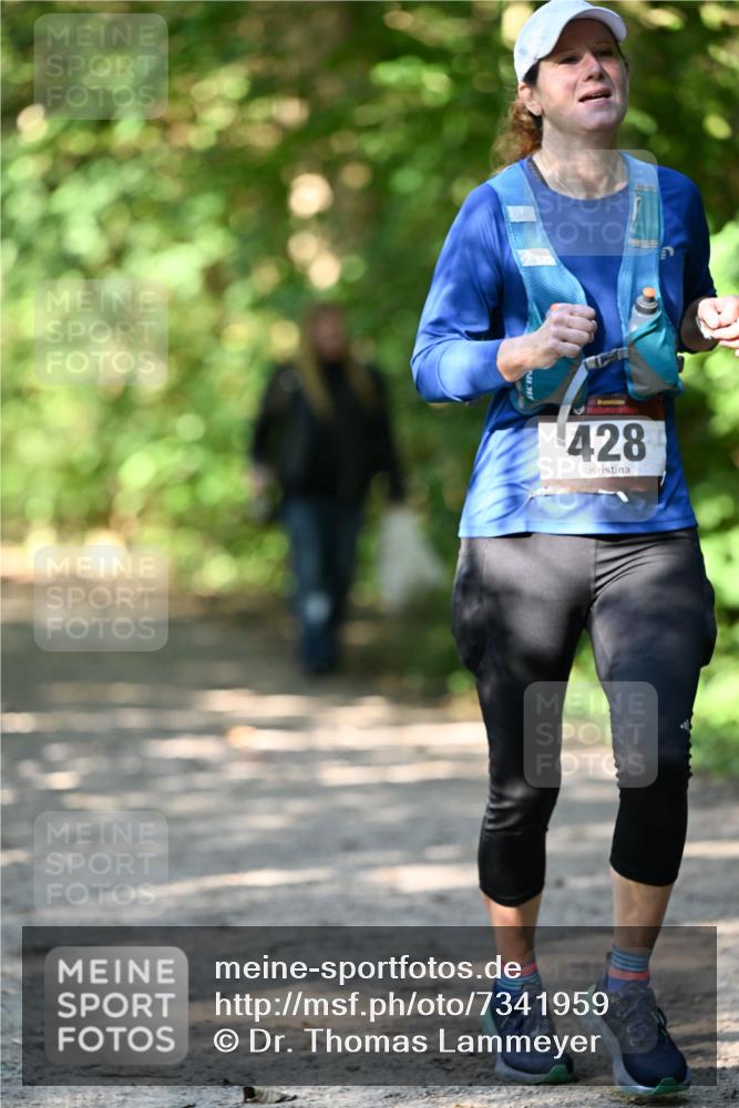 06.10.2024 - Bramfelder Halbmarathon 2024 Dr. Thomas Lammeyer http://msf.ph/oto/7341959 06.10.2024 10:51:55 Laufen 428 meine-sportfotos.de