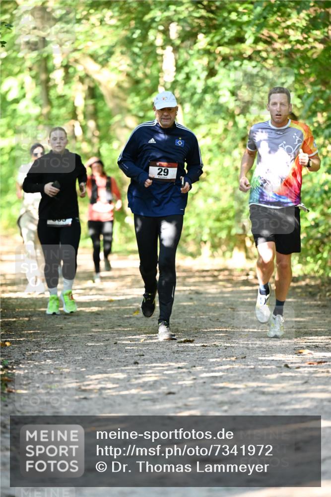 06.10.2024 - Bramfelder Halbmarathon 2024 Dr. Thomas Lammeyer http://msf.ph/oto/7341972 06.10.2024 10:52:00 Laufen 29 meine-sportfotos.de