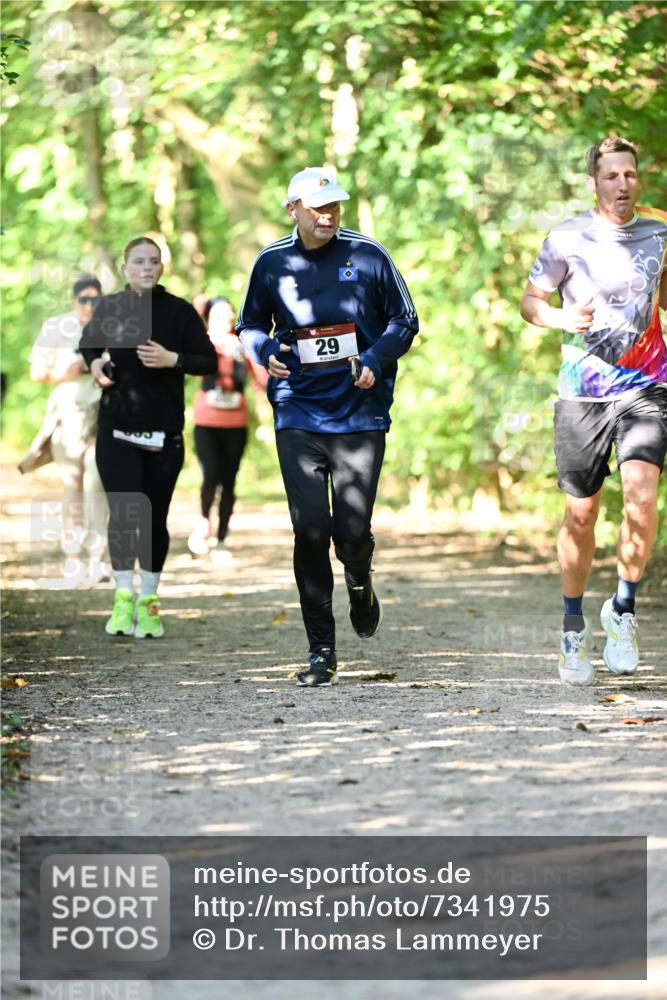 06.10.2024 - Bramfelder Halbmarathon 2024 Dr. Thomas Lammeyer http://msf.ph/oto/7341975 06.10.2024 10:52:01 Laufen 29 meine-sportfotos.de