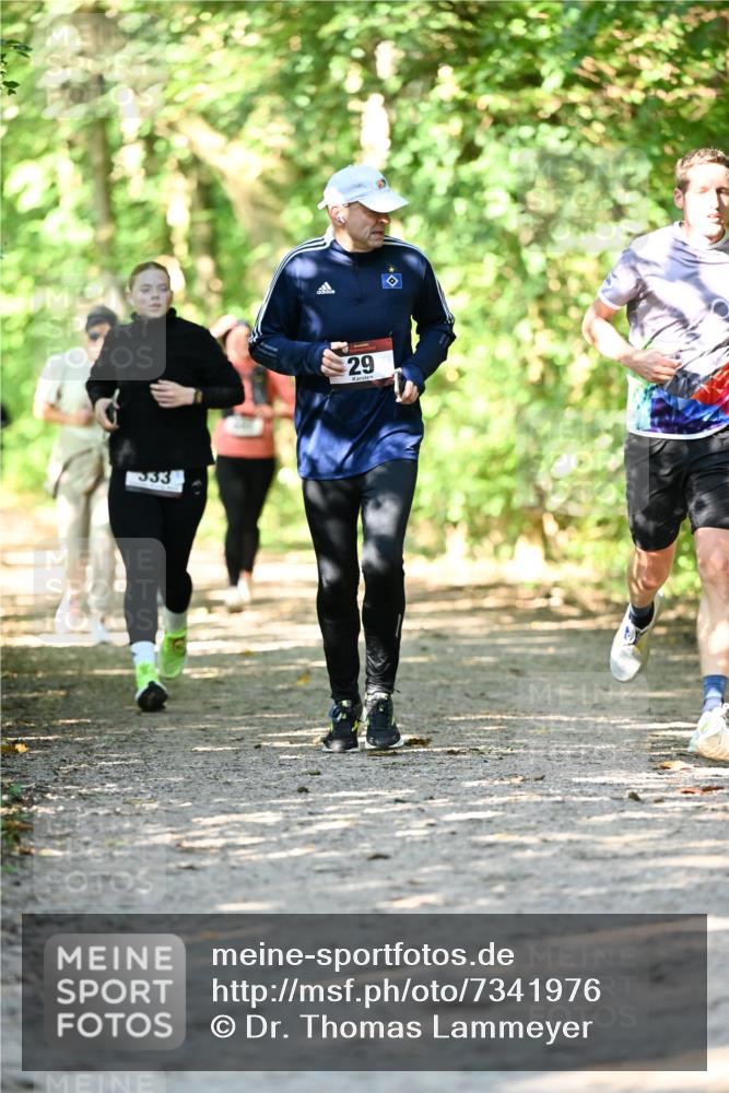 06.10.2024 - Bramfelder Halbmarathon 2024 Dr. Thomas Lammeyer http://msf.ph/oto/7341976 06.10.2024 10:52:01 Laufen 333, 29 meine-sportfotos.de