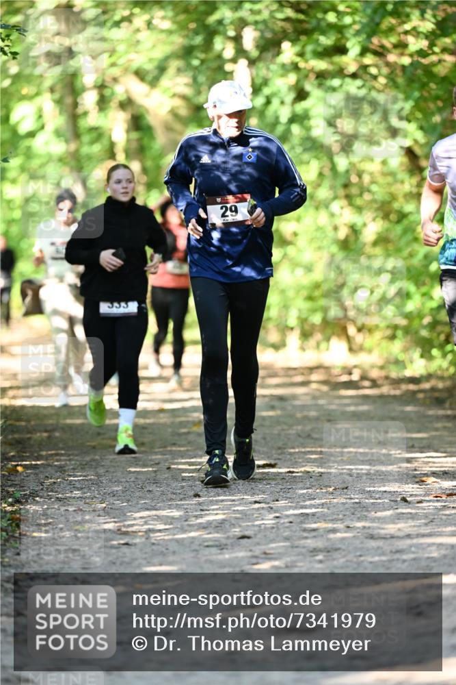 06.10.2024 - Bramfelder Halbmarathon 2024 Dr. Thomas Lammeyer http://msf.ph/oto/7341979 06.10.2024 10:52:01 Laufen 333, 29 meine-sportfotos.de