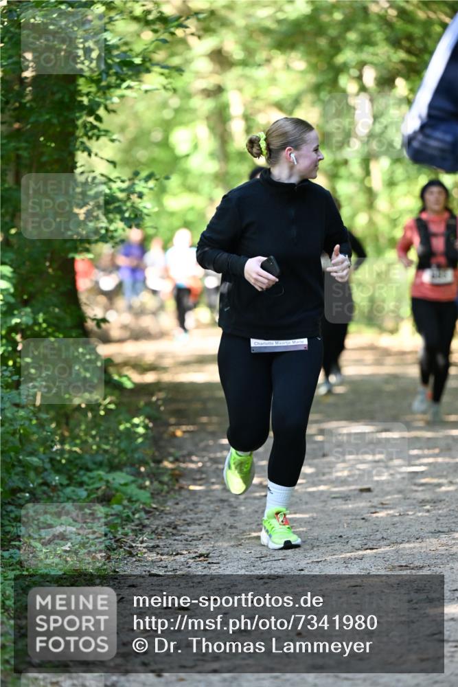 06.10.2024 - Bramfelder Halbmarathon 2024 Dr. Thomas Lammeyer http://msf.ph/oto/7341980 06.10.2024 10:52:05 Laufen  meine-sportfotos.de