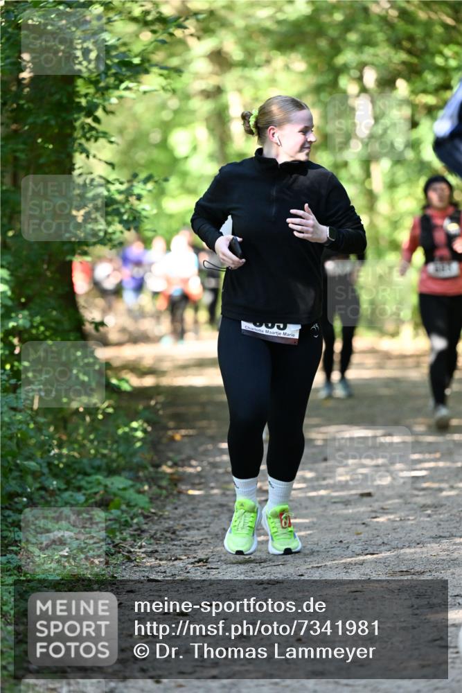 06.10.2024 - Bramfelder Halbmarathon 2024 Dr. Thomas Lammeyer http://msf.ph/oto/7341981 06.10.2024 10:52:05 Laufen  meine-sportfotos.de