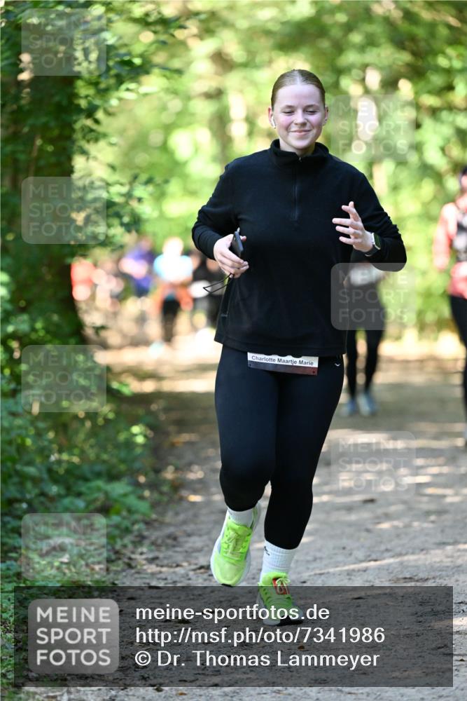06.10.2024 - Bramfelder Halbmarathon 2024 Dr. Thomas Lammeyer http://msf.ph/oto/7341986 06.10.2024 10:52:06 Laufen  meine-sportfotos.de