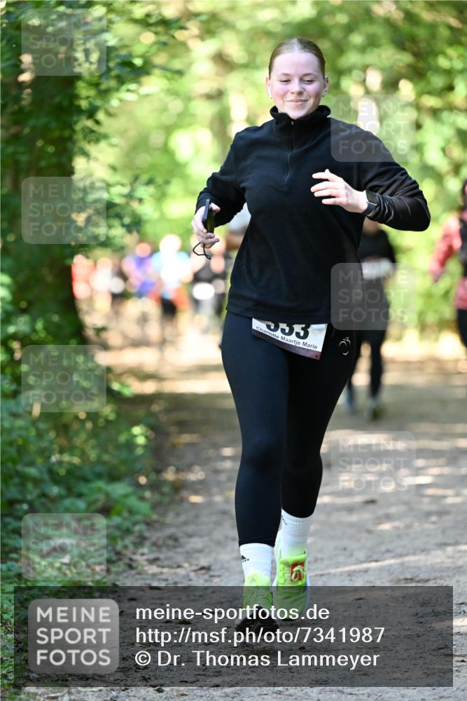 06.10.2024 - Bramfelder Halbmarathon 2024 Dr. Thomas Lammeyer http://msf.ph/oto/7341987 06.10.2024 10:52:06 Laufen 353 meine-sportfotos.de