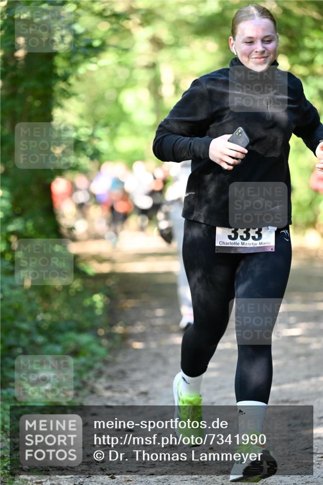 06.10.2024 - Bramfelder Halbmarathon 2024 Dr. Thomas Lammeyer http://msf.ph/oto/7341990 06.10.2024 10:52:06 Laufen 333 meine-sportfotos.de