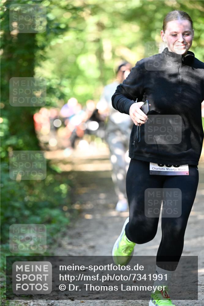 06.10.2024 - Bramfelder Halbmarathon 2024 Dr. Thomas Lammeyer http://msf.ph/oto/7341991 06.10.2024 10:52:06 Laufen  meine-sportfotos.de