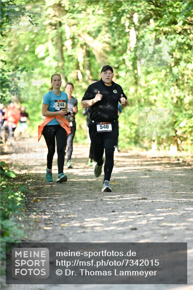 06.10.2024 - Bramfelder Halbmarathon 2024 Dr. Thomas Lammeyer http://msf.ph/oto/7342015 06.10.2024 10:52:14 Laufen 248, 540 meine-sportfotos.de