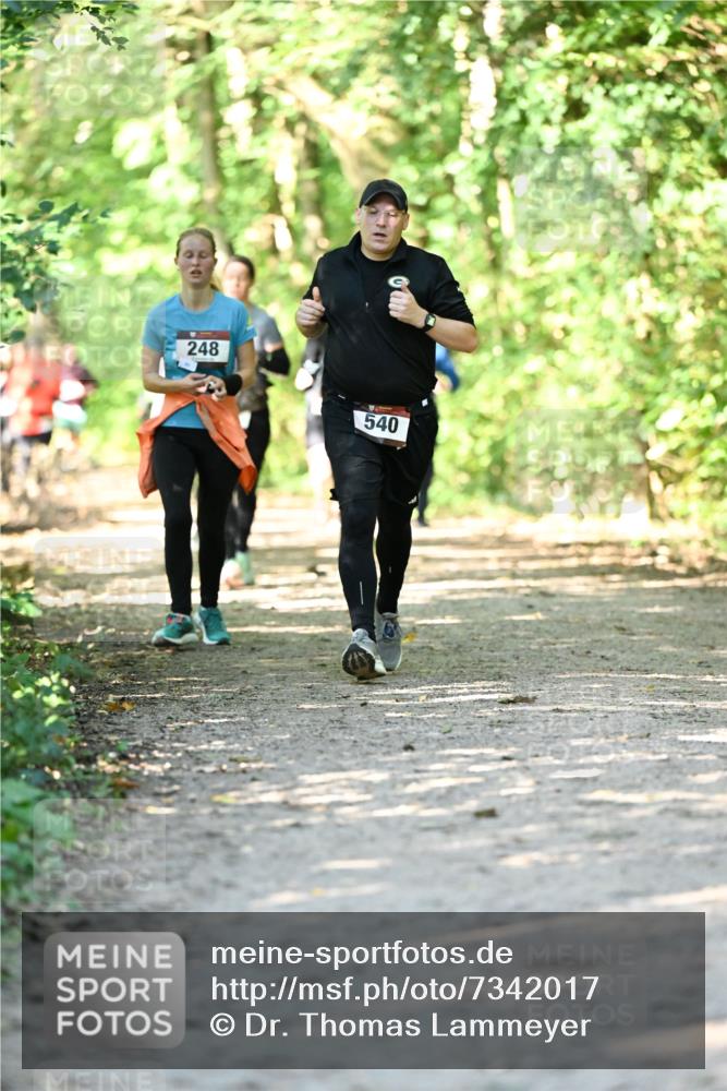 06.10.2024 - Bramfelder Halbmarathon 2024 Dr. Thomas Lammeyer http://msf.ph/oto/7342017 06.10.2024 10:52:14 Laufen 248, 540 meine-sportfotos.de