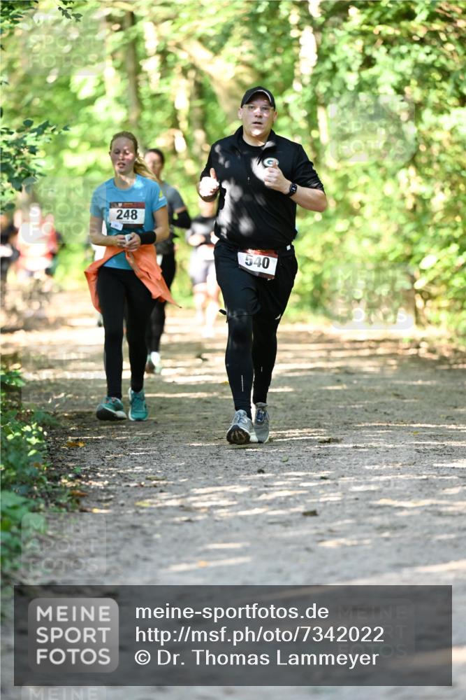 06.10.2024 - Bramfelder Halbmarathon 2024 Dr. Thomas Lammeyer http://msf.ph/oto/7342022 06.10.2024 10:52:15 Laufen 248, 540 meine-sportfotos.de