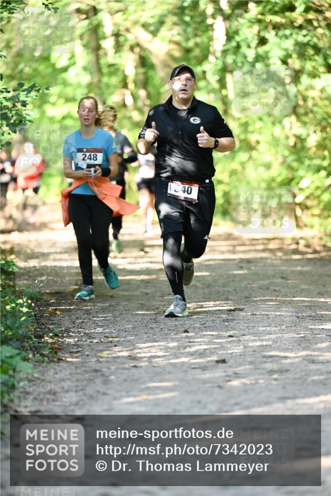06.10.2024 - Bramfelder Halbmarathon 2024 Dr. Thomas Lammeyer http://msf.ph/oto/7342023 06.10.2024 10:52:15 Laufen 248, 1540 meine-sportfotos.de