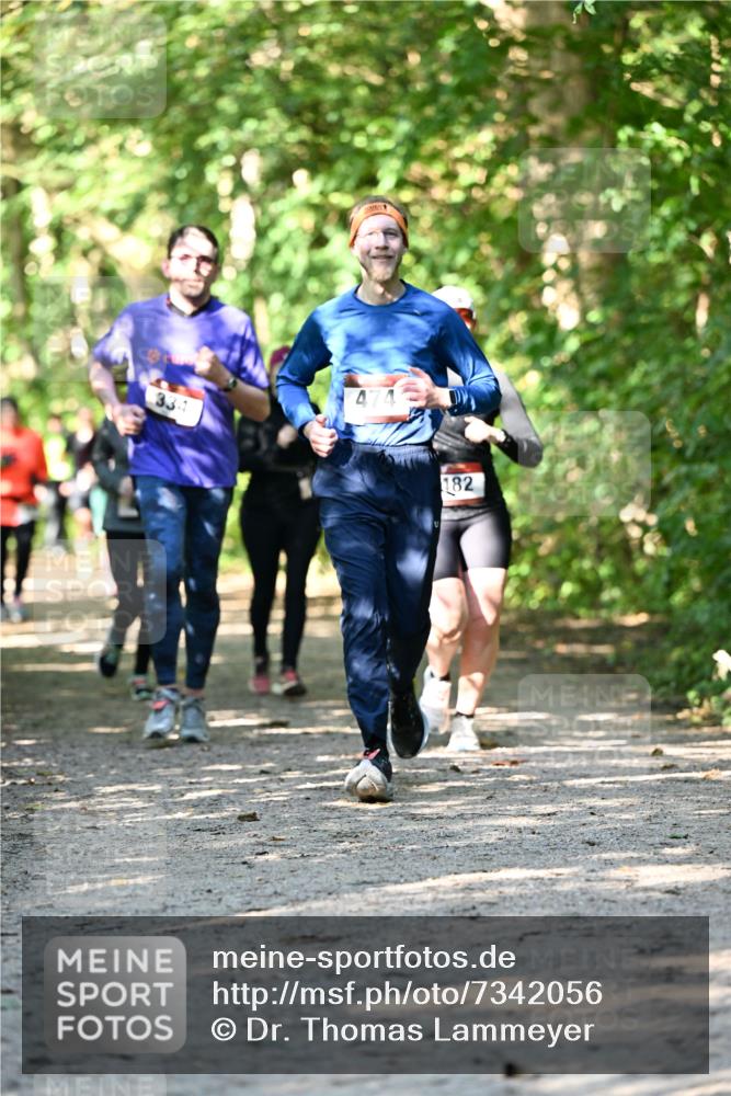 06.10.2024 - Bramfelder Halbmarathon 2024 Dr. Thomas Lammeyer http://msf.ph/oto/7342056 06.10.2024 10:52:24 Laufen 334, 474, 182 meine-sportfotos.de
