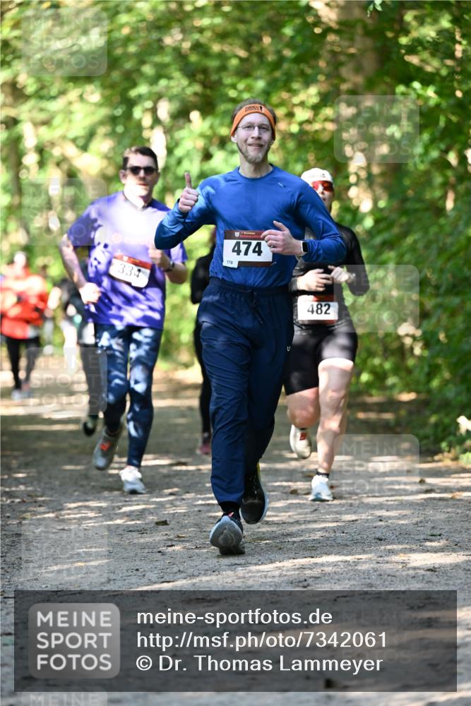 06.10.2024 - Bramfelder Halbmarathon 2024 Dr. Thomas Lammeyer http://msf.ph/oto/7342061 06.10.2024 10:52:24 Laufen 334, 178, 474, 482 meine-sportfotos.de