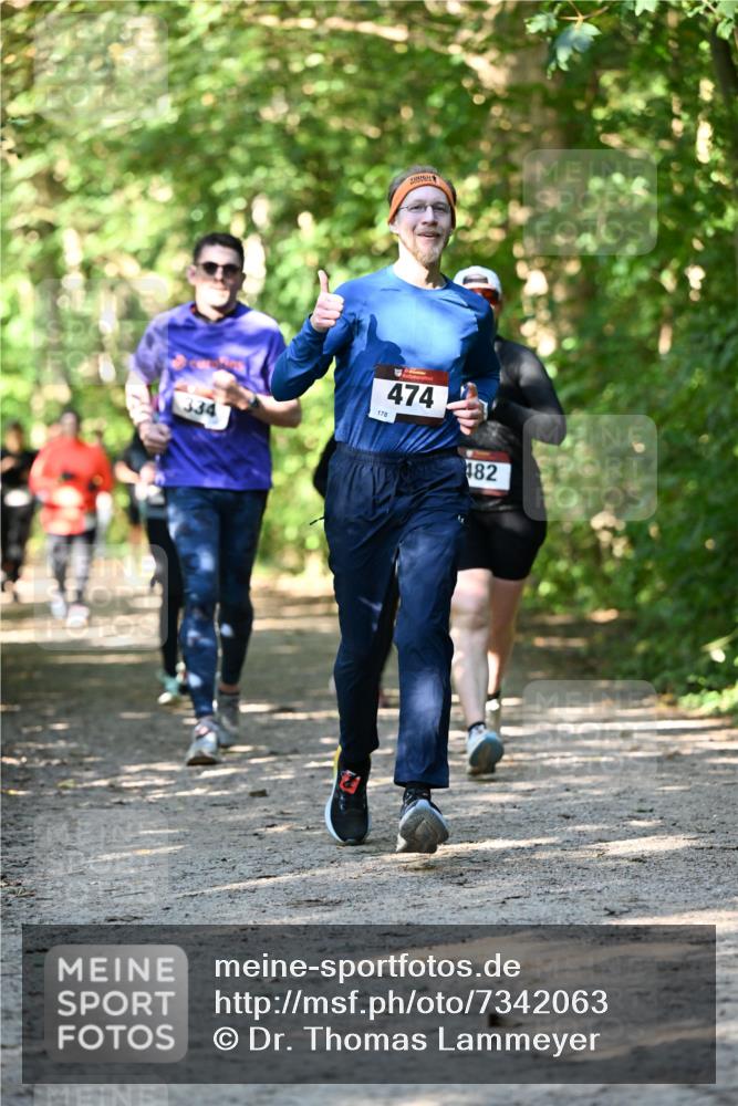 06.10.2024 - Bramfelder Halbmarathon 2024 Dr. Thomas Lammeyer http://msf.ph/oto/7342063 06.10.2024 10:52:25 Laufen 334, 474, 482 meine-sportfotos.de