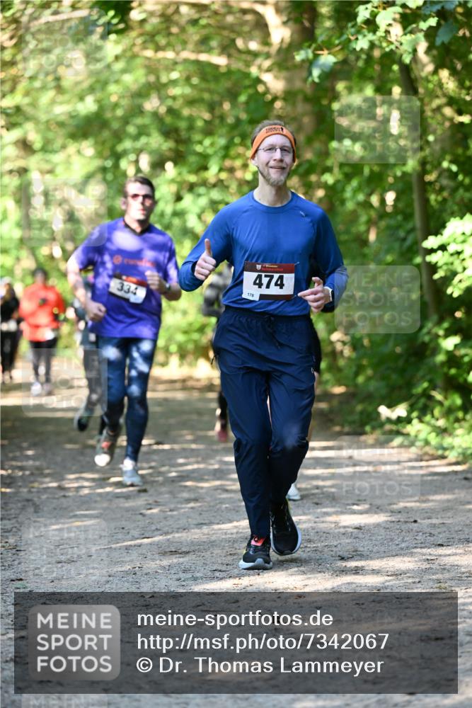 06.10.2024 - Bramfelder Halbmarathon 2024 Dr. Thomas Lammeyer http://msf.ph/oto/7342067 06.10.2024 10:52:25 Laufen 334, 474, 178 meine-sportfotos.de