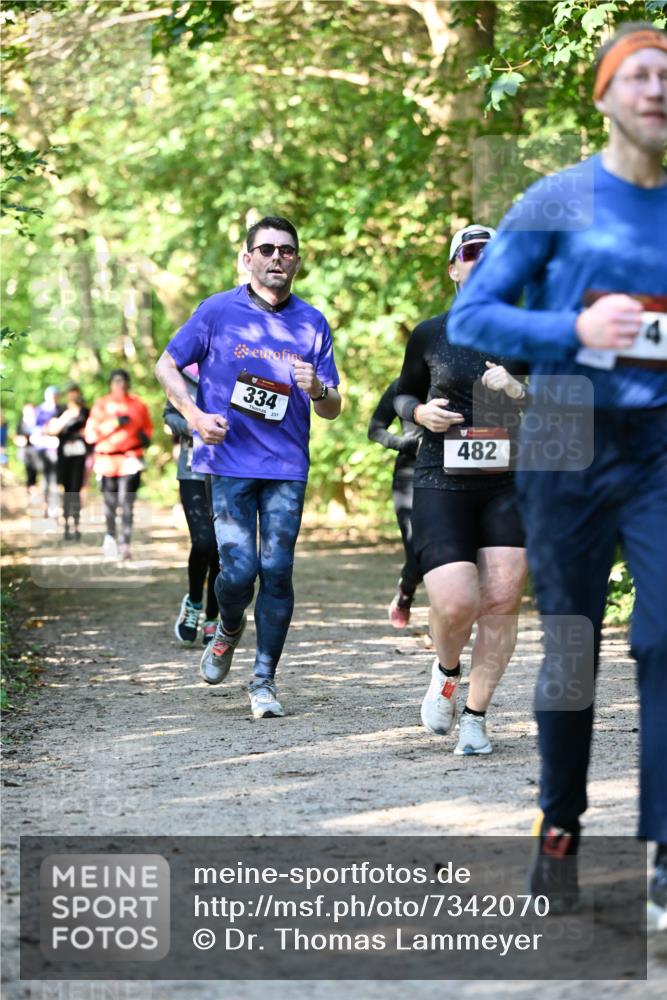 06.10.2024 - Bramfelder Halbmarathon 2024 Dr. Thomas Lammeyer http://msf.ph/oto/7342070 06.10.2024 10:52:26 Laufen 334, 231, 482 meine-sportfotos.de