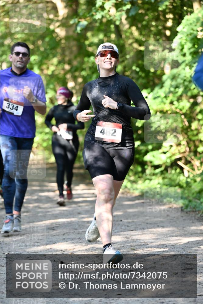 06.10.2024 - Bramfelder Halbmarathon 2024 Dr. Thomas Lammeyer http://msf.ph/oto/7342075 06.10.2024 10:52:27 Laufen 334, 482 meine-sportfotos.de