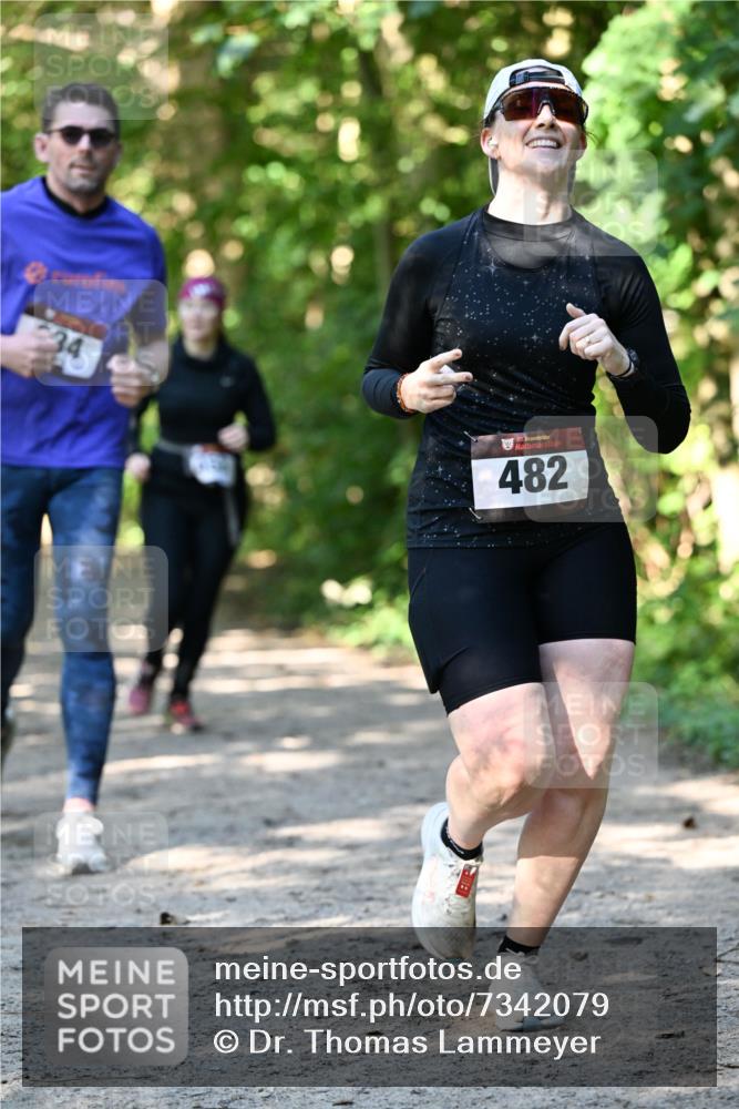 06.10.2024 - Bramfelder Halbmarathon 2024 Dr. Thomas Lammeyer http://msf.ph/oto/7342079 06.10.2024 10:52:27 Laufen 234, 482 meine-sportfotos.de