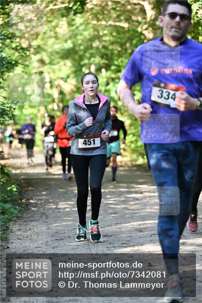 06.10.2024 - Bramfelder Halbmarathon 2024 Dr. Thomas Lammeyer http://msf.ph/oto/7342081 06.10.2024 10:52:29 Laufen 451, 334 meine-sportfotos.de