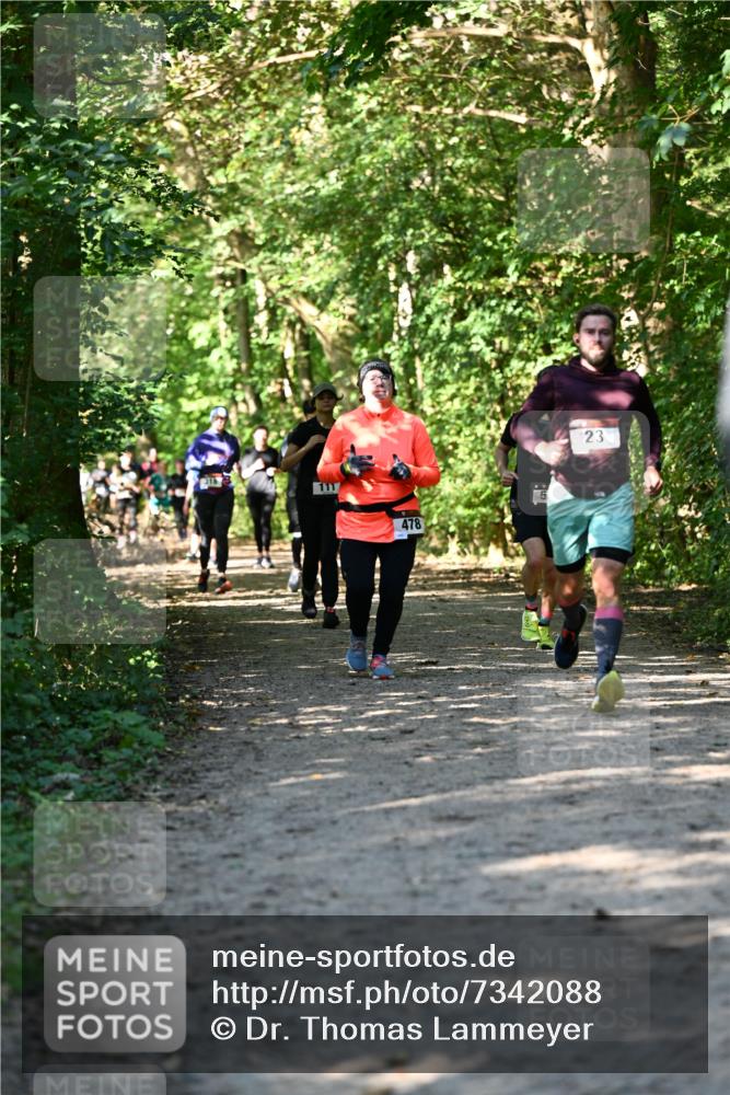 06.10.2024 - Bramfelder Halbmarathon 2024 Dr. Thomas Lammeyer http://msf.ph/oto/7342088 06.10.2024 10:52:31 Laufen 111, 478, 23 meine-sportfotos.de