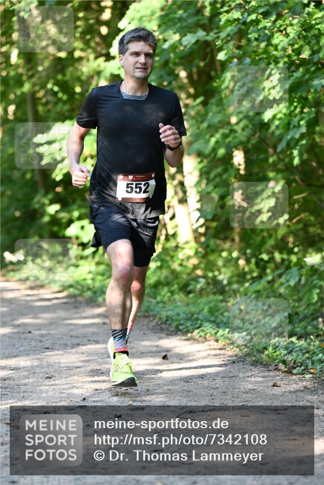 06.10.2024 - Bramfelder Halbmarathon 2024 Dr. Thomas Lammeyer http://msf.ph/oto/7342108 06.10.2024 10:52:34 Laufen 552 meine-sportfotos.de