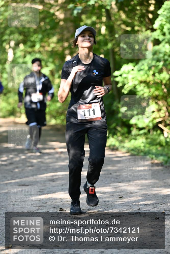 06.10.2024 - Bramfelder Halbmarathon 2024 Dr. Thomas Lammeyer http://msf.ph/oto/7342121 06.10.2024 10:52:37 Laufen 111, 218 meine-sportfotos.de