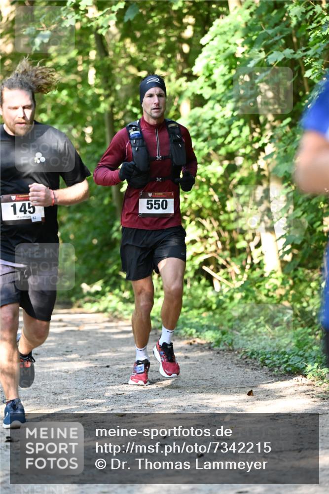 06.10.2024 - Bramfelder Halbmarathon 2024 Dr. Thomas Lammeyer http://msf.ph/oto/7342215 06.10.2024 10:52:47 Laufen 145, 2, 550 meine-sportfotos.de