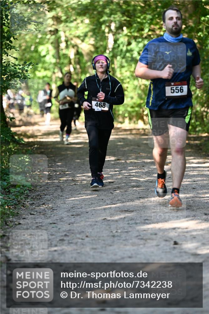 06.10.2024 - Bramfelder Halbmarathon 2024 Dr. Thomas Lammeyer http://msf.ph/oto/7342238 06.10.2024 10:52:50 Laufen 468, 221, 556 meine-sportfotos.de