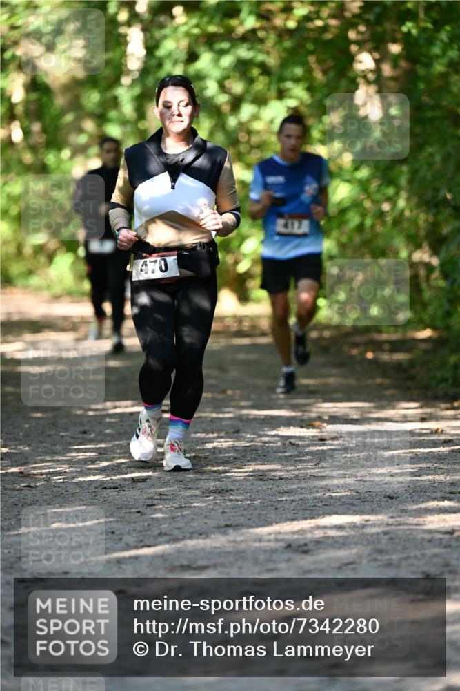 06.10.2024 - Bramfelder Halbmarathon 2024 Dr. Thomas Lammeyer http://msf.ph/oto/7342280 06.10.2024 10:52:54 Laufen 470, 417 meine-sportfotos.de