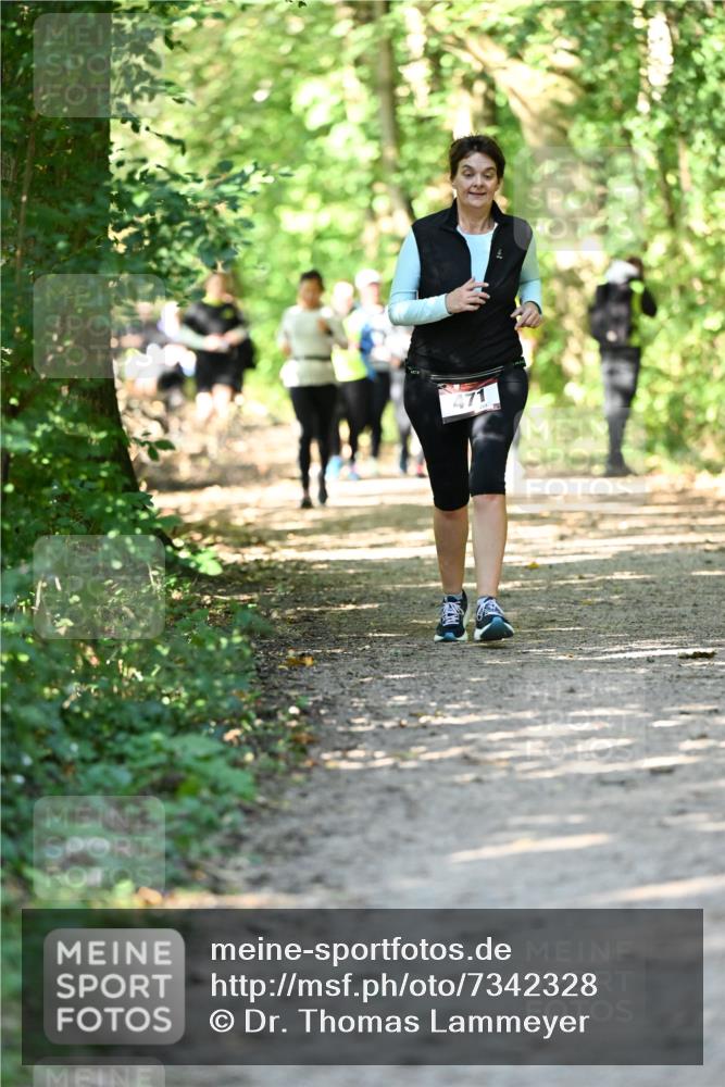 06.10.2024 - Bramfelder Halbmarathon 2024 Dr. Thomas Lammeyer http://msf.ph/oto/7342328 06.10.2024 10:53:01 Laufen 471 meine-sportfotos.de