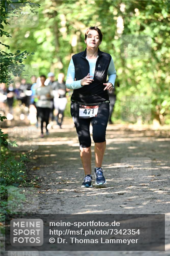 06.10.2024 - Bramfelder Halbmarathon 2024 Dr. Thomas Lammeyer http://msf.ph/oto/7342354 06.10.2024 10:53:03 Laufen 471, 223 meine-sportfotos.de