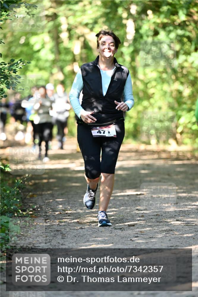06.10.2024 - Bramfelder Halbmarathon 2024 Dr. Thomas Lammeyer http://msf.ph/oto/7342357 06.10.2024 10:53:03 Laufen 471, 223 meine-sportfotos.de