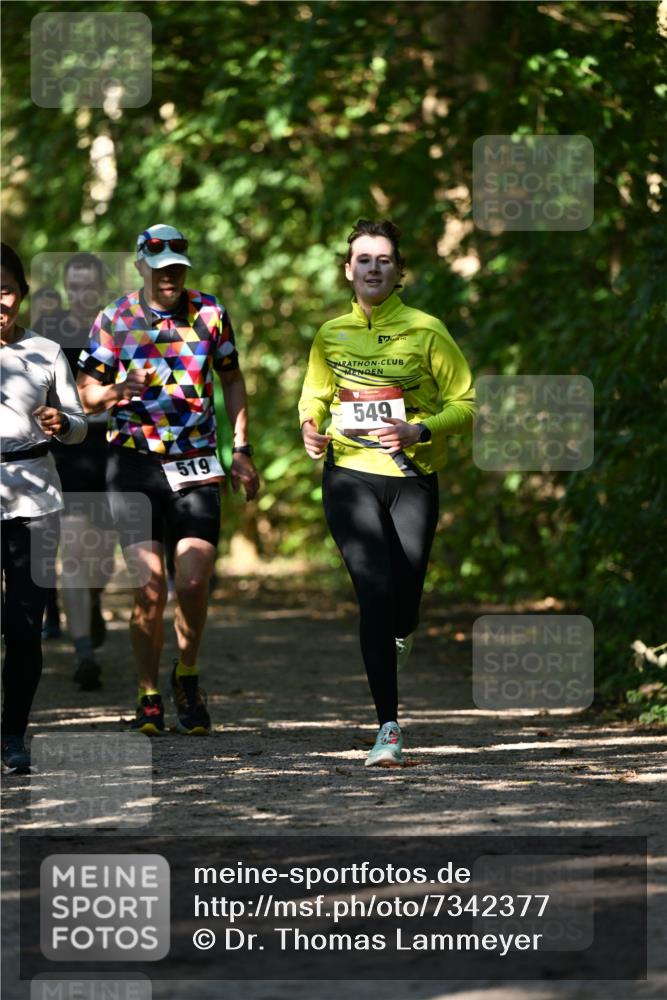 06.10.2024 - Bramfelder Halbmarathon 2024 Dr. Thomas Lammeyer http://msf.ph/oto/7342377 06.10.2024 10:53:10 Laufen 519, 549 meine-sportfotos.de