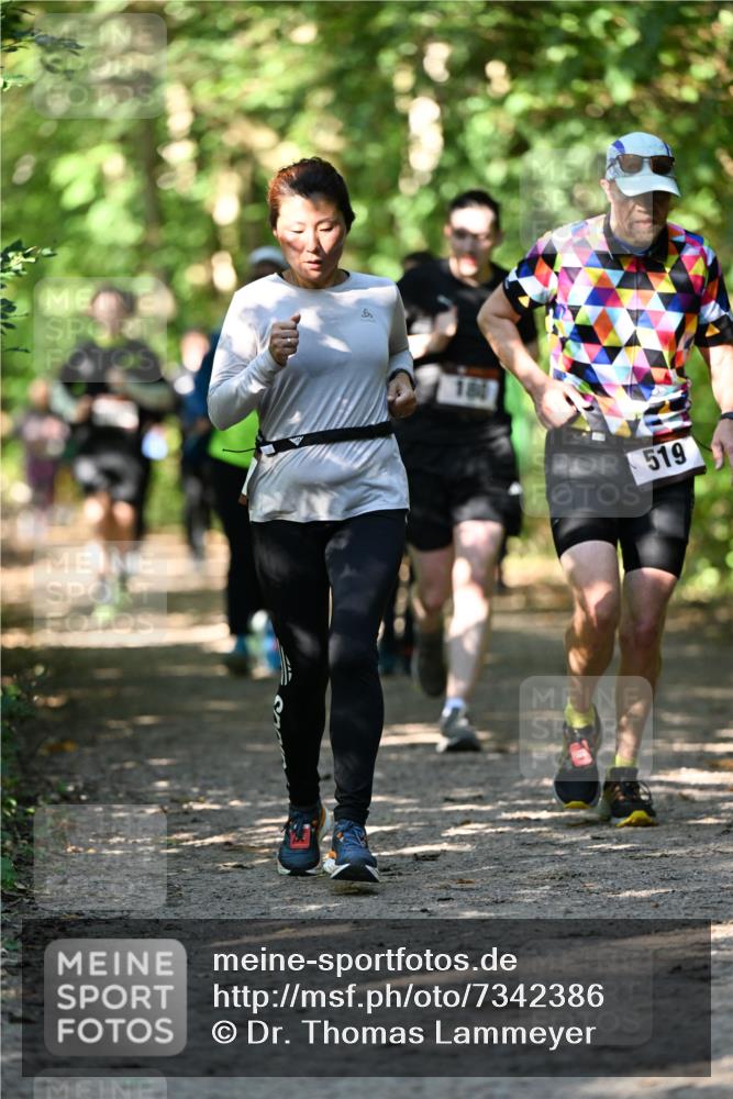 06.10.2024 - Bramfelder Halbmarathon 2024 Dr. Thomas Lammeyer http://msf.ph/oto/7342386 06.10.2024 10:53:12 Laufen 180, 519 meine-sportfotos.de