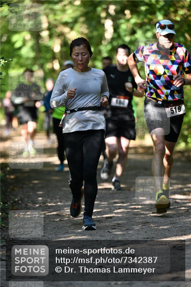 06.10.2024 - Bramfelder Halbmarathon 2024 Dr. Thomas Lammeyer http://msf.ph/oto/7342387 06.10.2024 10:53:12 Laufen 184, 519 meine-sportfotos.de