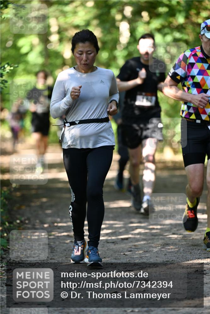 06.10.2024 - Bramfelder Halbmarathon 2024 Dr. Thomas Lammeyer http://msf.ph/oto/7342394 06.10.2024 10:53:12 Laufen  meine-sportfotos.de