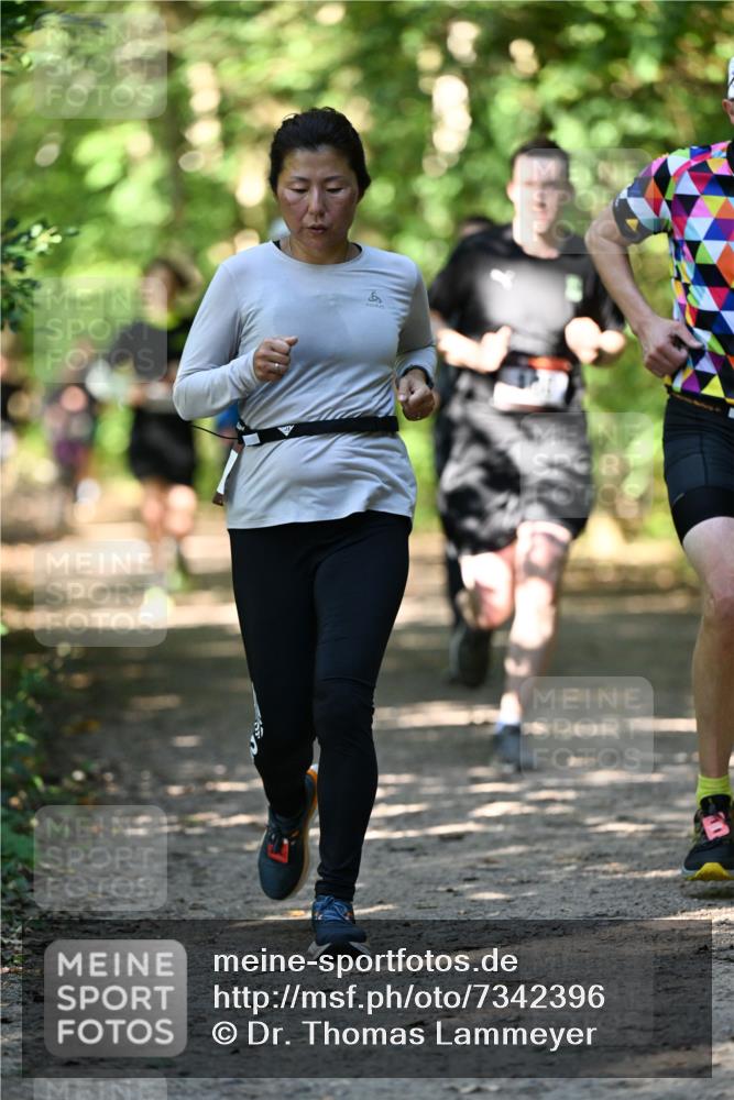 06.10.2024 - Bramfelder Halbmarathon 2024 Dr. Thomas Lammeyer http://msf.ph/oto/7342396 06.10.2024 10:53:12 Laufen  meine-sportfotos.de