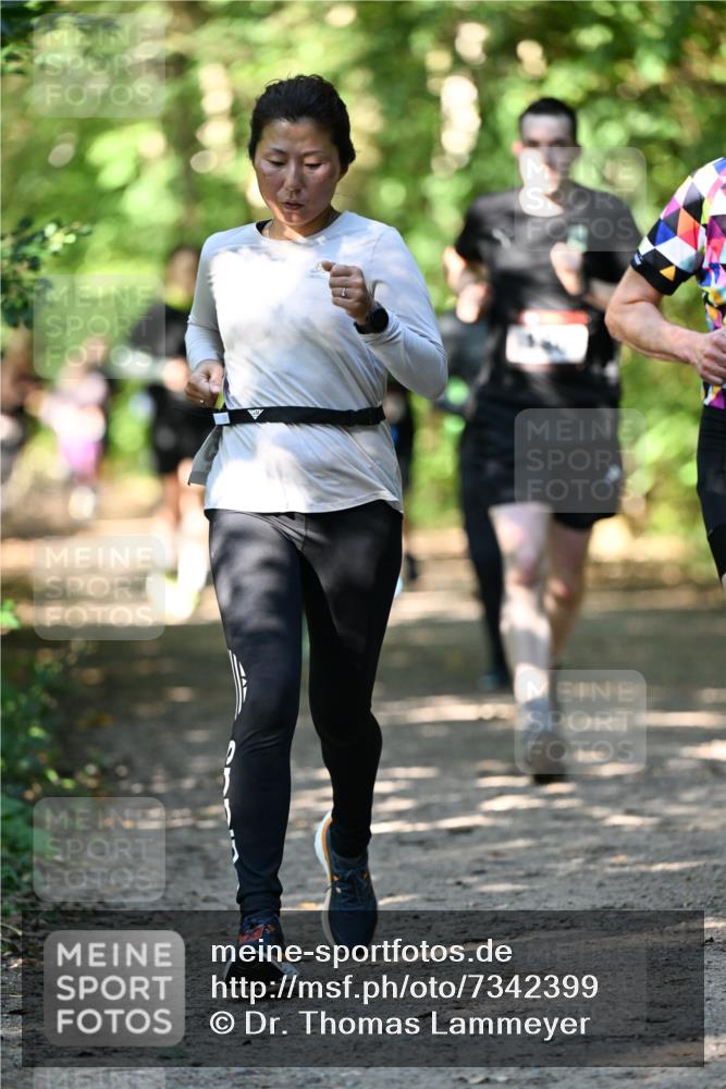 06.10.2024 - Bramfelder Halbmarathon 2024 Dr. Thomas Lammeyer http://msf.ph/oto/7342399 06.10.2024 10:53:13 Laufen  meine-sportfotos.de
